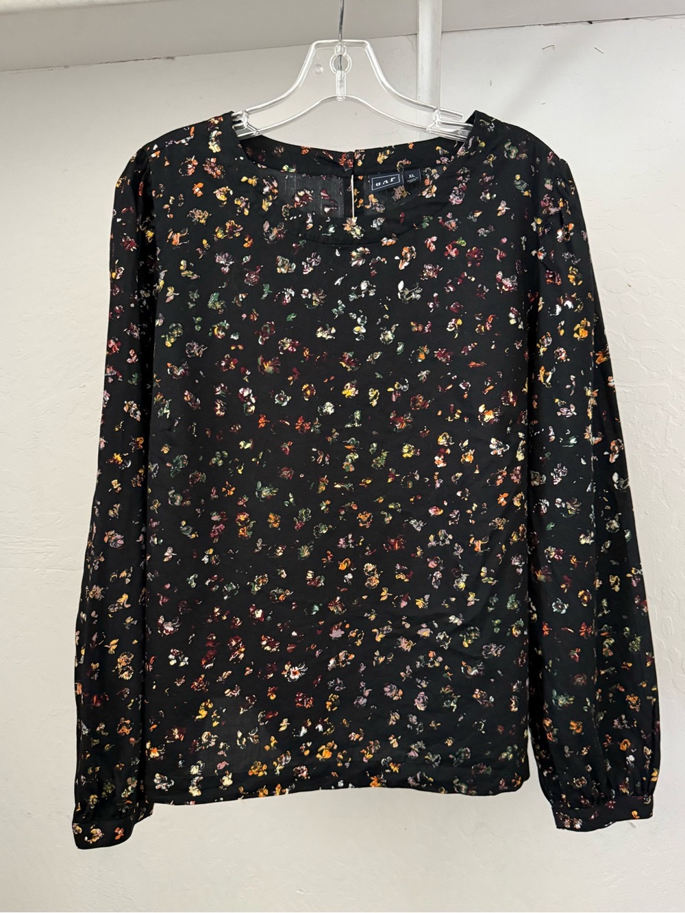Gap Dark Abstract Floral Print Cotton Blouse with Gathered Shoulders